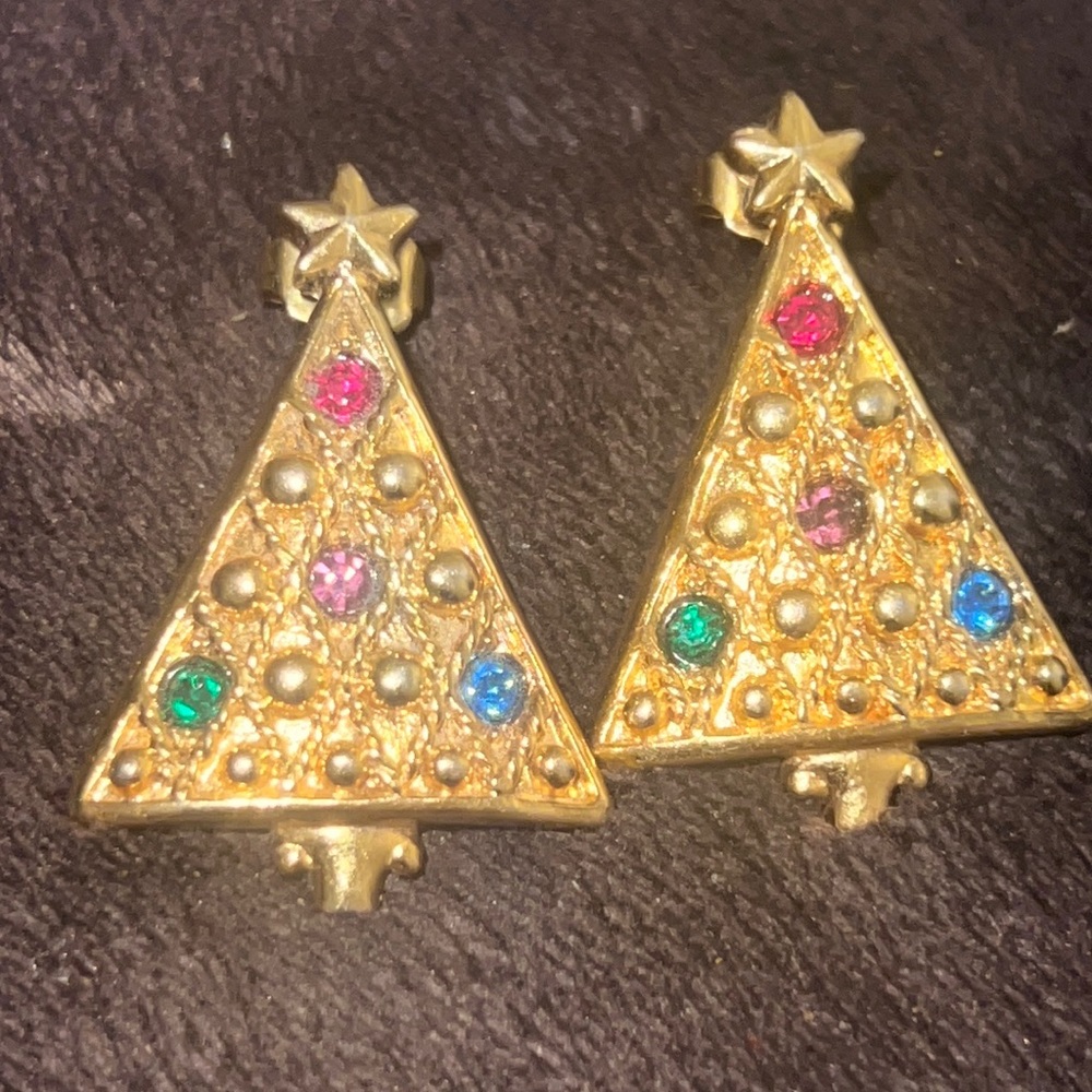 Vintage Christmas tree earrings from the 50s